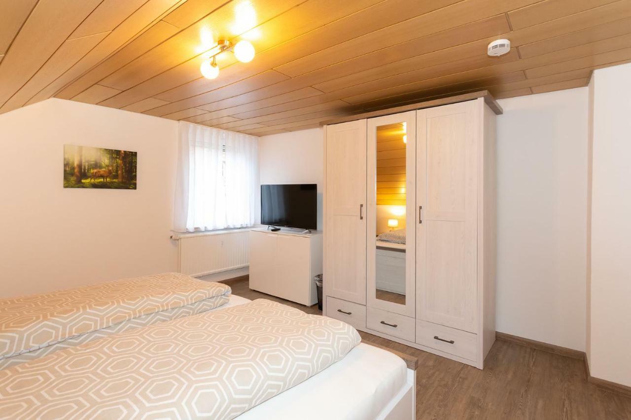 Gaestezimmer - Ferienwohnung 2 - Brauhaus Duerr Dorfprozelten Extérieur photo